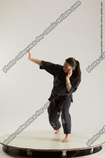 fighting young woman in kimono 02b